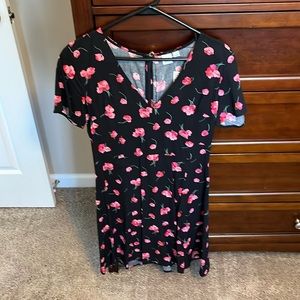 NEW Gap Black Floral Print Short Sleeve Fitted Summer Dress Women’s Size 6